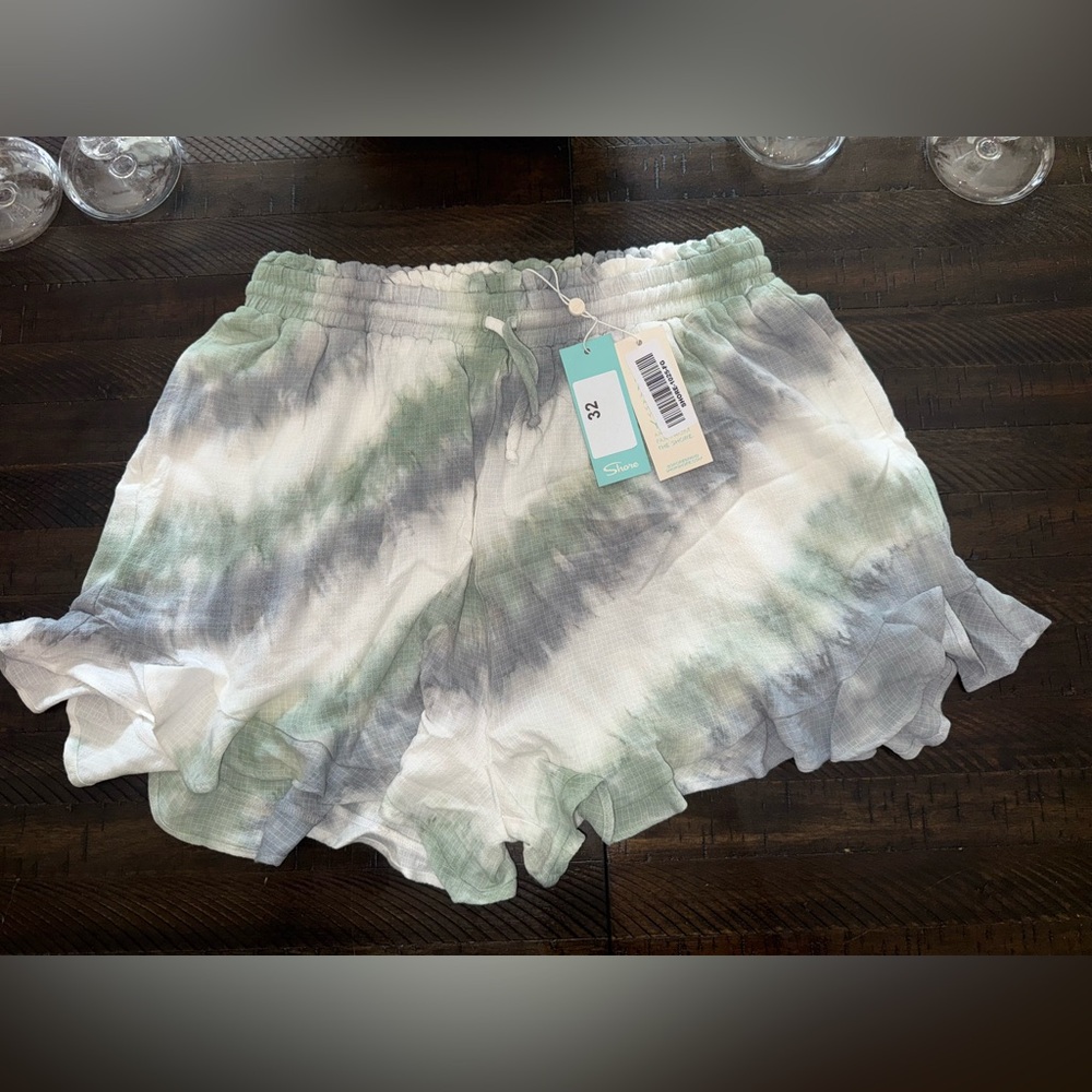 Ruffle Shorts in Tye Dye pattern NWT